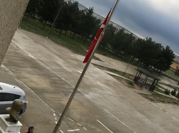 Okulumuzun bayrağını yeniledik..