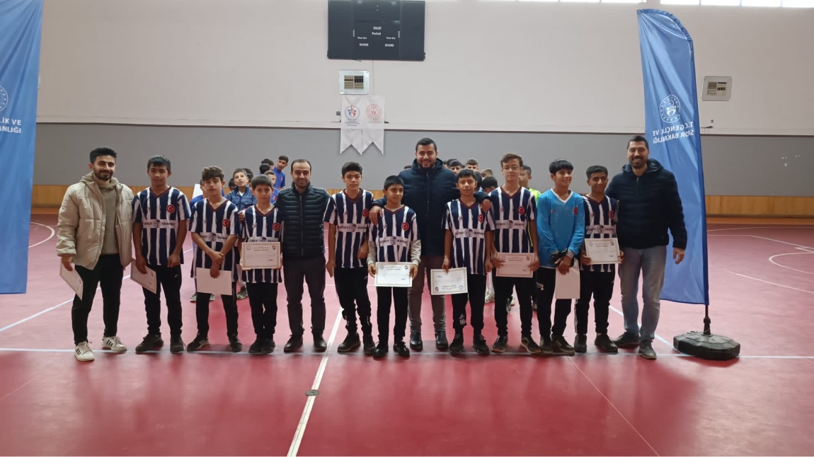 Futsal Turnuvasında  İlçe 2.si olduk!